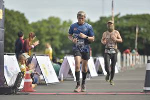 BIB: 829
                            <button type="button" onclick="openModal(4942701)" class="btn btn-primary btn-sm float-right btn-popup" data-toggle="modal" data-target=".modal-high-quality">
                        <i class="fas fa-shopping-cart"></i> Add to Cart
                    </button>
                                            <button type="button" onclick="isThisMe(4942701, true)" class="btn btn-success btn-sm float-right btn-popup btn-isme hidden" data-toggle="tooltip" data-placement="bottom" title="นี่คือรูปของคุณใช่ไหม คลิกที่นี่เพื่อเอาเข้าอัลบั้ม">
                        <i class="fas fa-plus"></i> Add to album
                    </button>
                    <button type="button" onclick="isThisMe(4942701, false)" class="btn btn-warning btn-sm float-right btn-popup btn-isnotme hidden">
                        <i class="fas fa-ban"></i> Remove from album
                    </button>